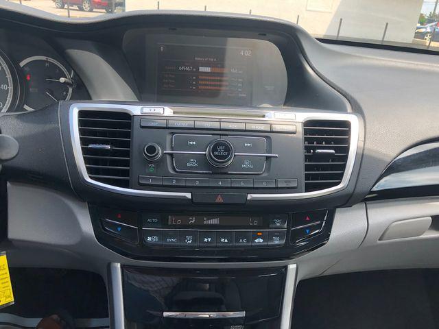 Photo of 2017 Lunar Silver Metallic Honda Accord