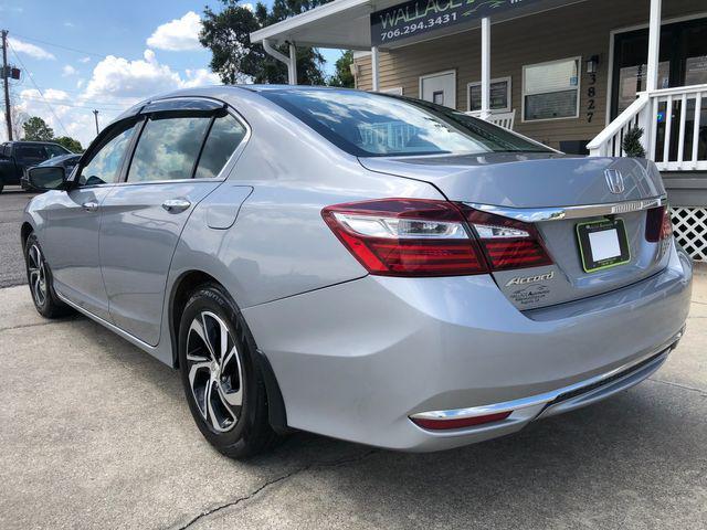 Photo of 2017 Lunar Silver Metallic Honda Accord