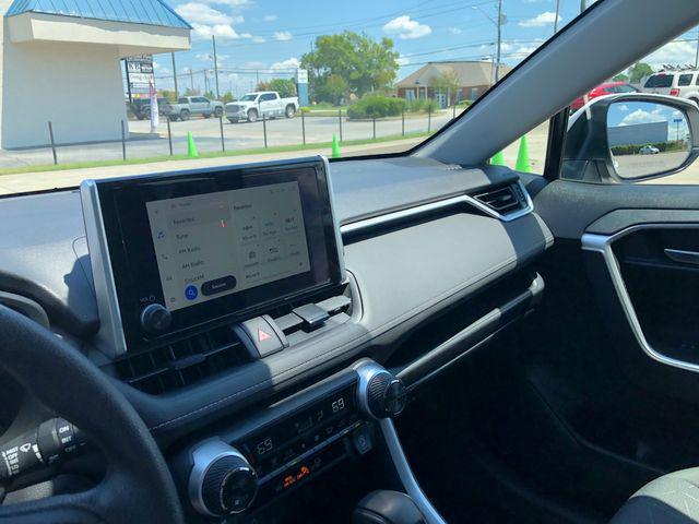 Photo of 2023 Ice Cap Toyota RAV4