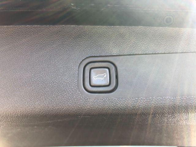 Photo of 2012 Black Chevrolet Suburban