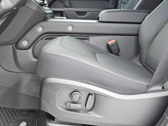 Photo of 2025 CARPATHIAN GREY Land Rover Defender