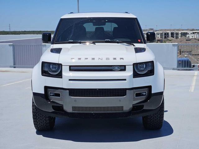 Photo of 2024 Fuji White Land Rover Defender