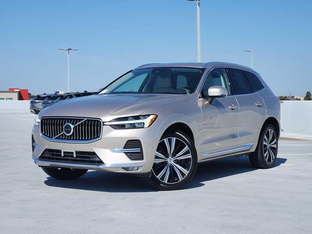 Photo of 2023 Bright Dusk Metallic Volvo XC60