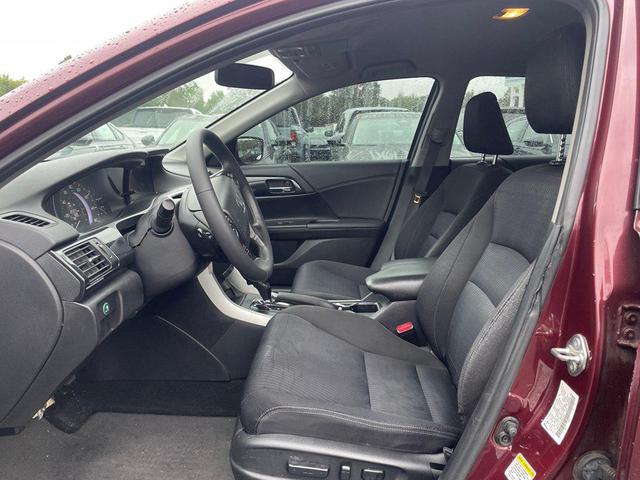 Photo of 2015 Basque Red Pearl II Honda Accord