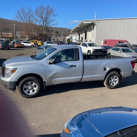 2017 Nissan Titan