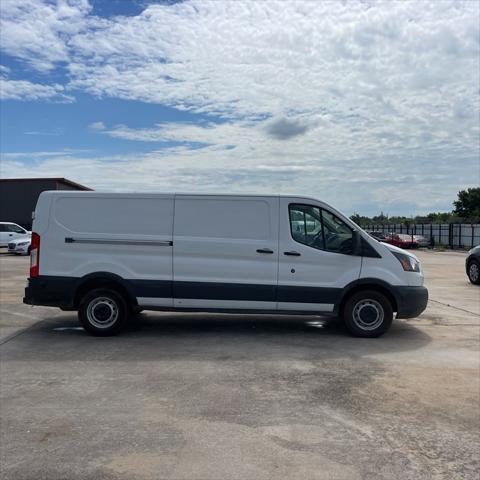 2017 Ford Transit-250