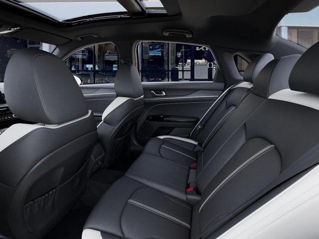 Photo of 2025 Red Kia K5