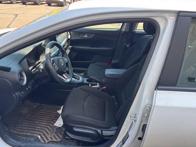 Photo of 2021 White Kia Forte