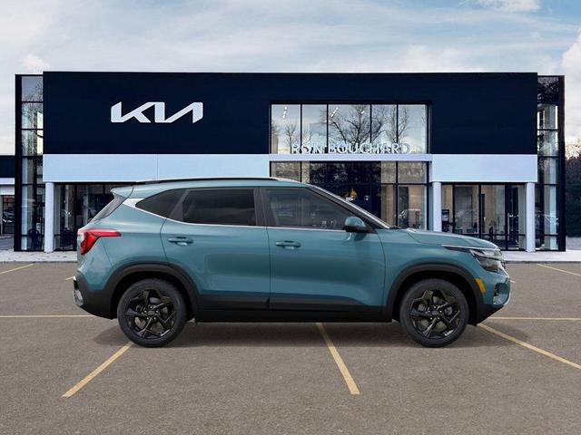 Photo of 2026 Blue Kia Seltos