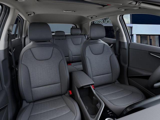 Photo of 2025 White Kia Niro EV