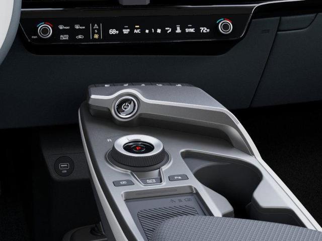 Photo of 2025 White Kia EV6