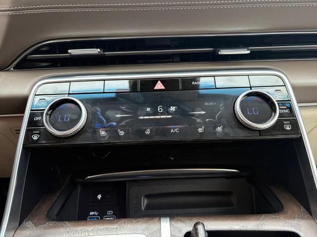 Photo of 2024 Silver Genesis GV80