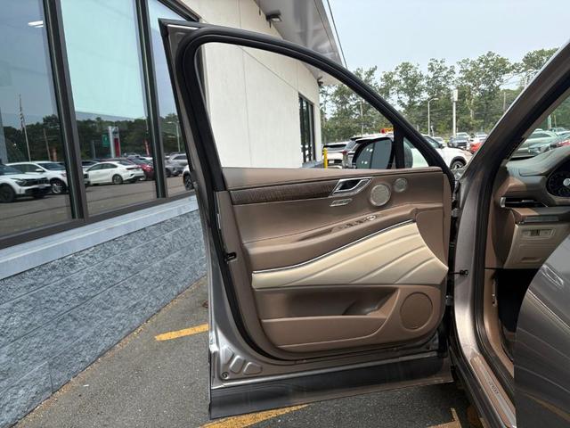Photo of 2024 Silver Genesis GV80