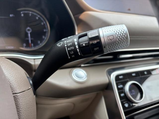 Photo of 2024 Silver Genesis GV80