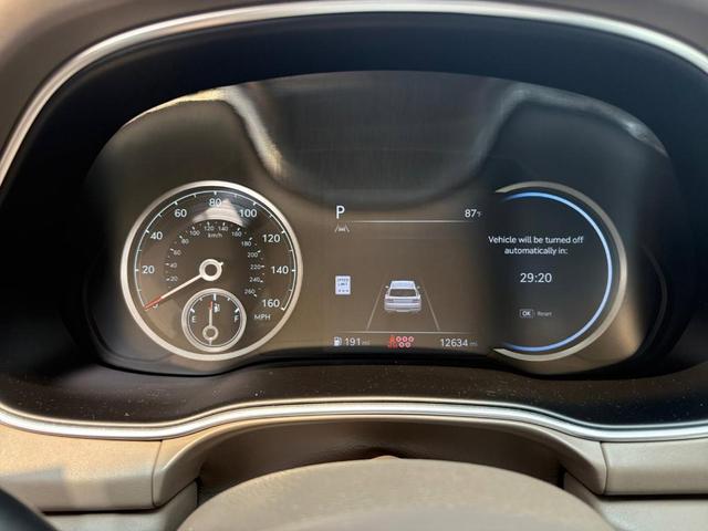 Photo of 2024 Silver Genesis GV80