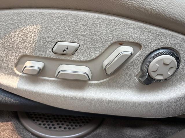 Photo of 2024 Silver Genesis GV80