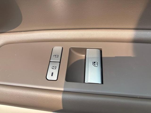 Photo of 2024 Silver Genesis GV80