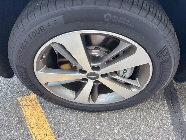 Photo of 2024 Silver Genesis GV80