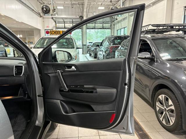 Photo of 2022 Gray Kia Sportage