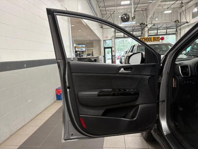 Photo of 2022 Gray Kia Sportage