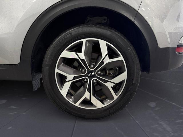 Photo of 2022 Gray Kia Sportage