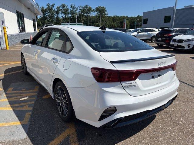 Photo of 2022 White Kia Forte