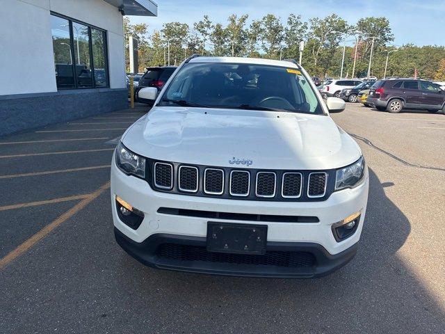 Photo of 2019 White Jeep Compass