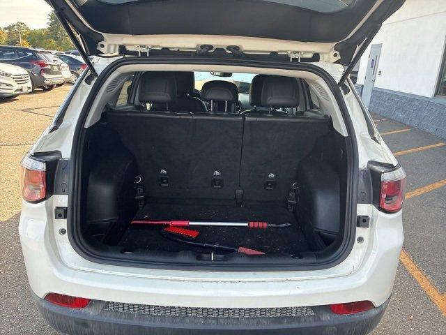 Photo of 2019 White Jeep Compass