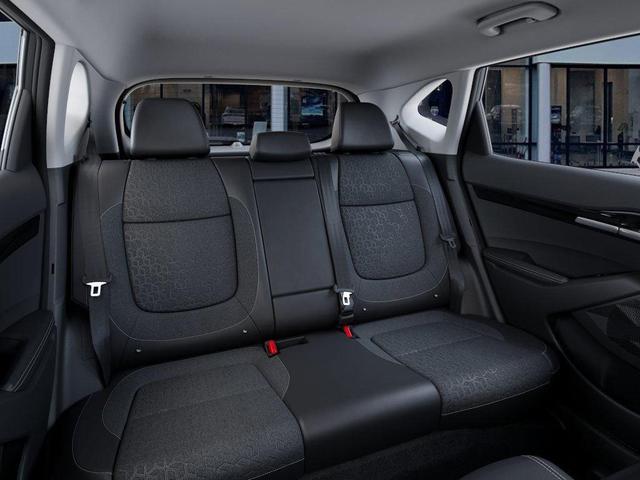 Photo of 2025 Orange Kia Seltos