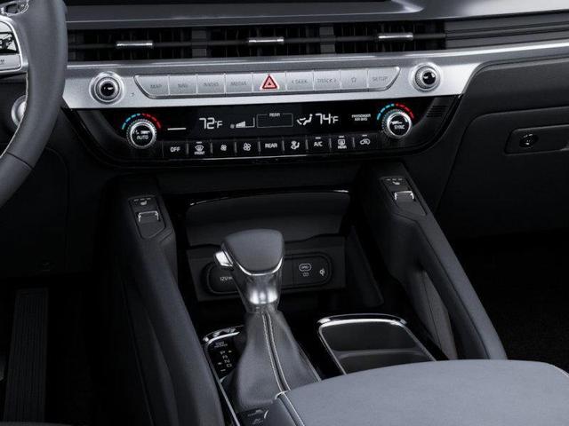 Photo of 2025 Green Kia Telluride