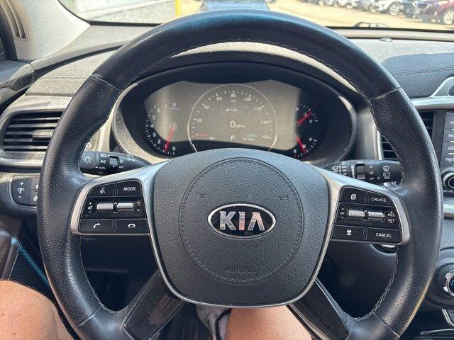 Photo of 2019 White Kia Sorento