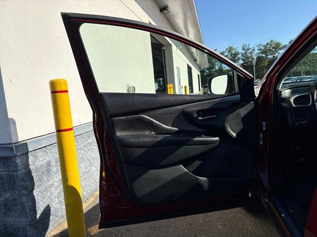 Photo of 2018 Red Nissan Murano