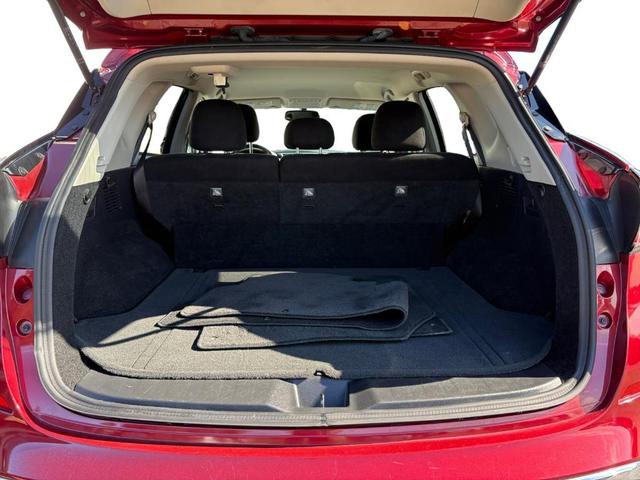 Photo of 2018 Red Nissan Murano