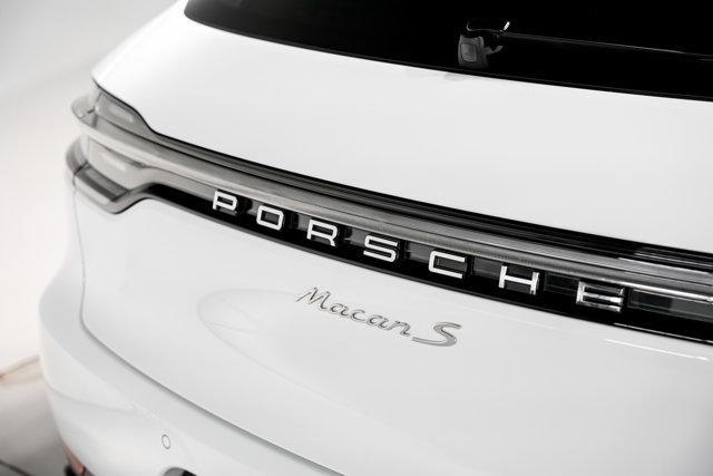Photo of 2020 Carrara White Metallic Porsche Macan