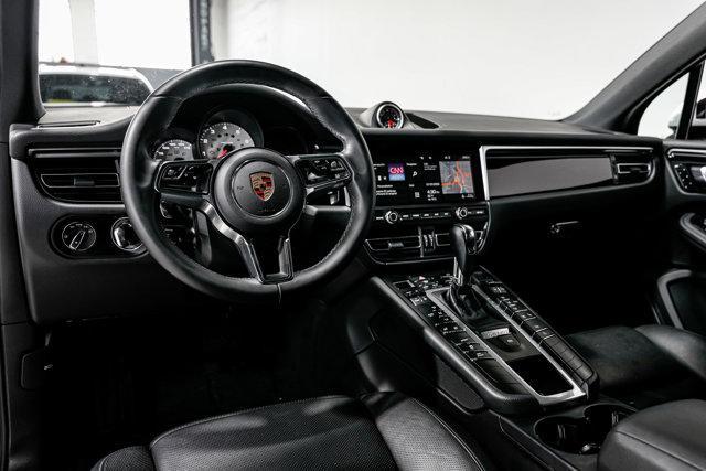 Photo of 2020 Carrara White Metallic Porsche Macan