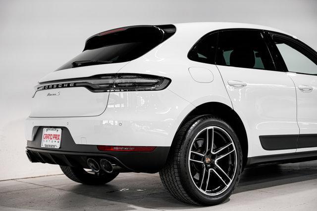 Photo of 2020 Carrara White Metallic Porsche Macan