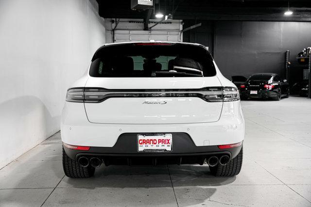 Photo of 2020 Carrara White Metallic Porsche Macan