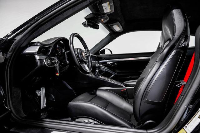 Photo of 2017 Jet Black Metallic Porsche 911