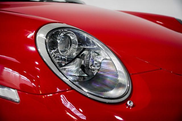 Photo of 2006 Guards Red Porsche 911