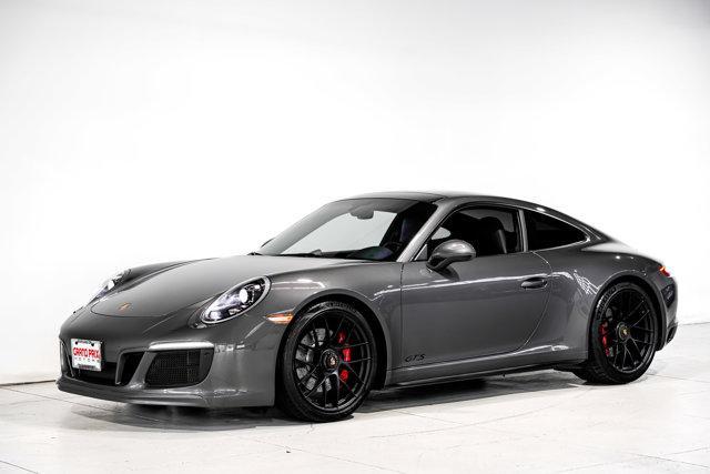 Photo of 2018 Agate Grey Metallic Porsche 911
