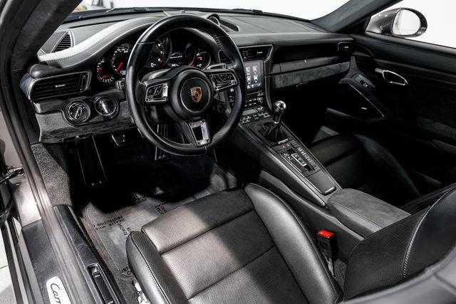 Photo of 2018 Agate Grey Metallic Porsche 911