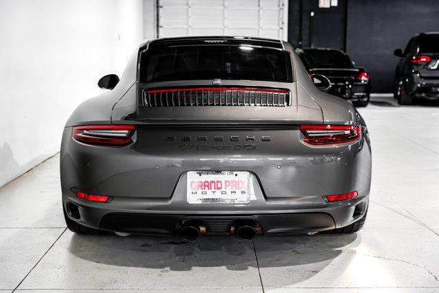 Photo of 2018 Agate Grey Metallic Porsche 911