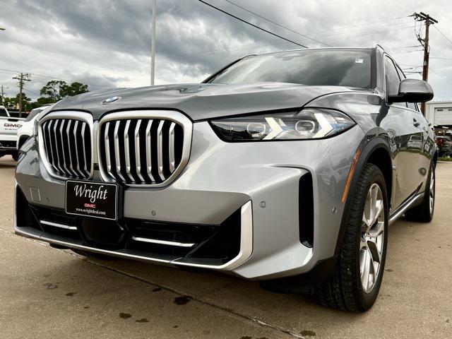 Photo of 2025 Skyscraper Grey Metallic BMW X5