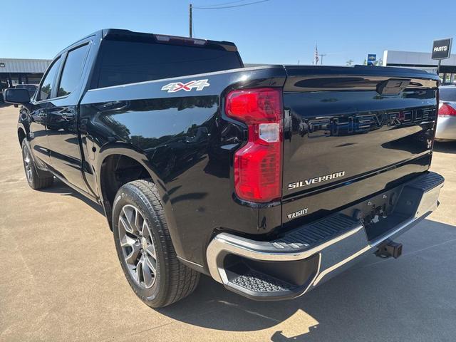 Photo of 2020 Black Chevrolet Silverado 1500