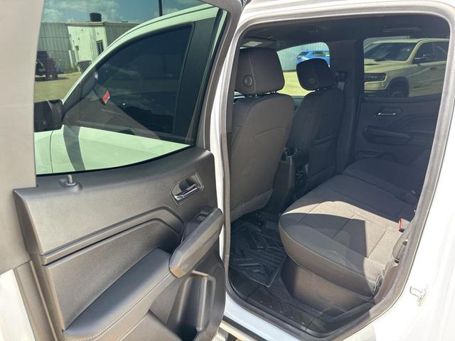 Photo of 2025 Summit White GMC Canyon