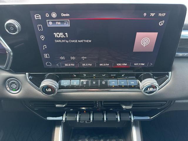 Photo of 2025 Summit White GMC Canyon
