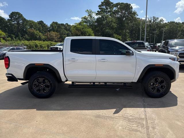Photo of 2025 Summit White GMC Canyon