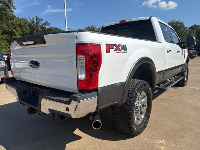 Photo of 2019 Oxford White Ford F-250