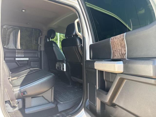 Photo of 2019 Oxford White Ford F-250