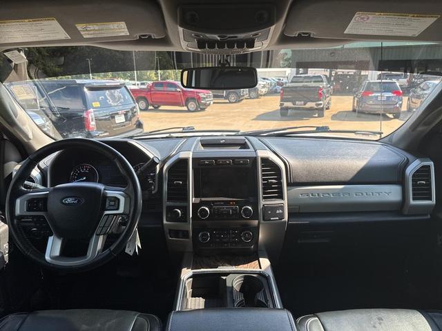 Photo of 2019 Oxford White Ford F-250